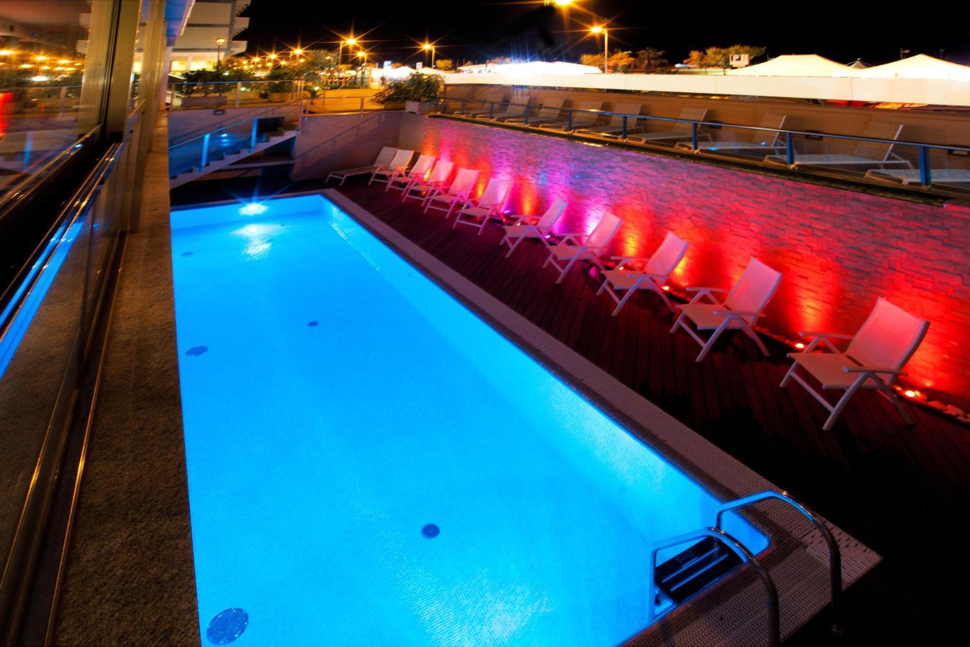 Terminal Palace & Spa Римини Экстерьер фото