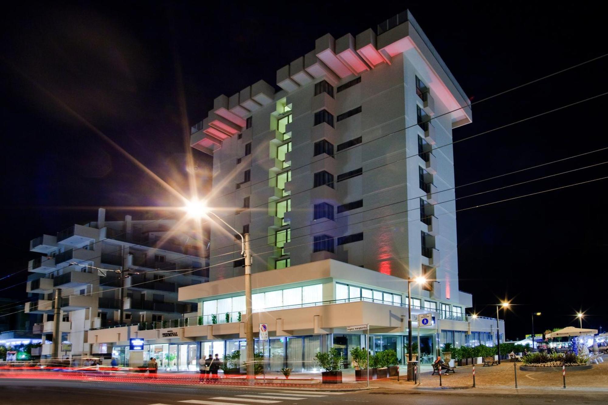 Terminal Palace & Spa Римини Экстерьер фото