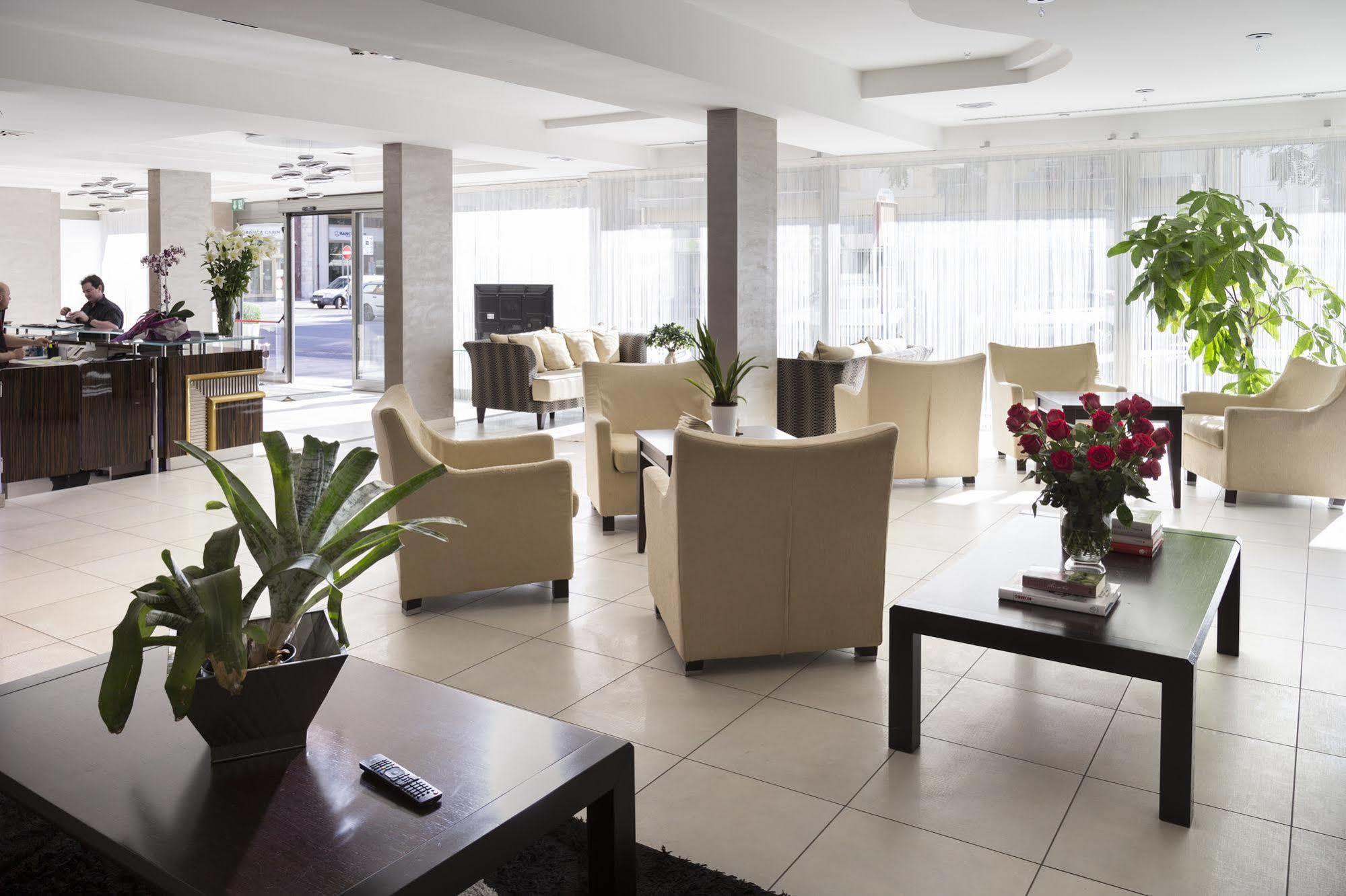 Terminal Palace & Spa Римини Экстерьер фото