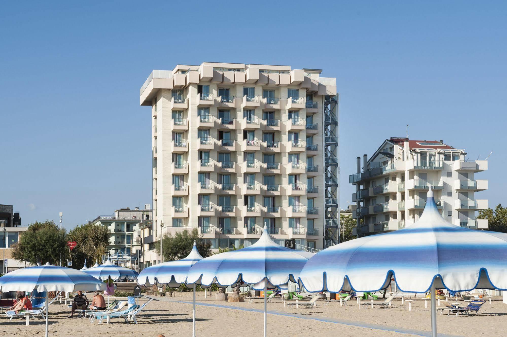 Terminal Palace & Spa Римини Экстерьер фото